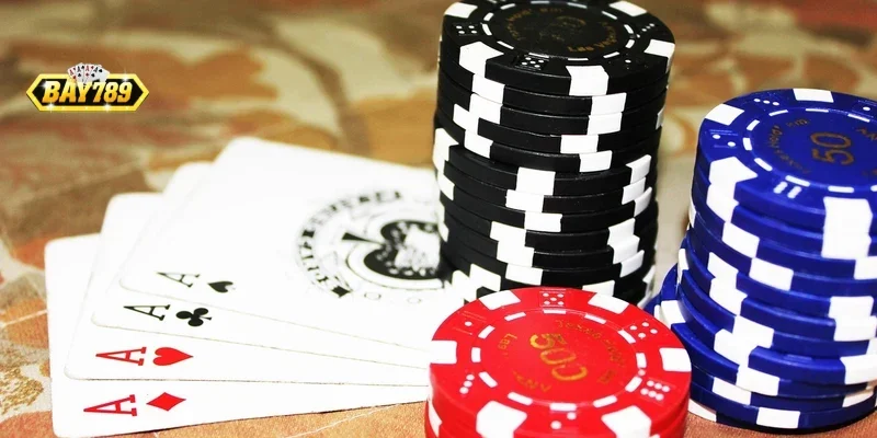 Giao diện bàn chơi blackjack trực tuyến tại Bay789 với các tùy chọn cược rõ ràng