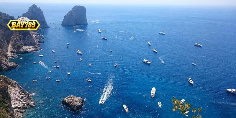 Giao diện sảnh chờ sòng bài VIP Bay789 với thiết kế sang trọng và hiện đại